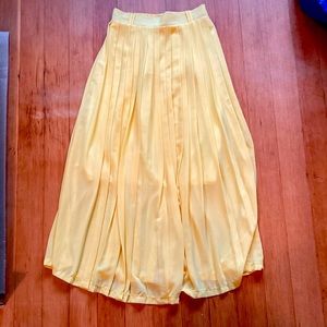 NWOT sunshine yellow pleated skirt